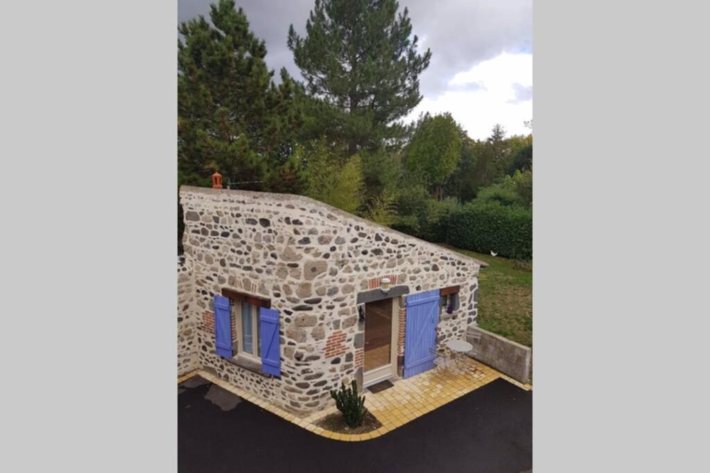 Maisonnette En Pierre Independante De 20 M2 Saint-Cirgues-sur-Couze Buitenkant foto